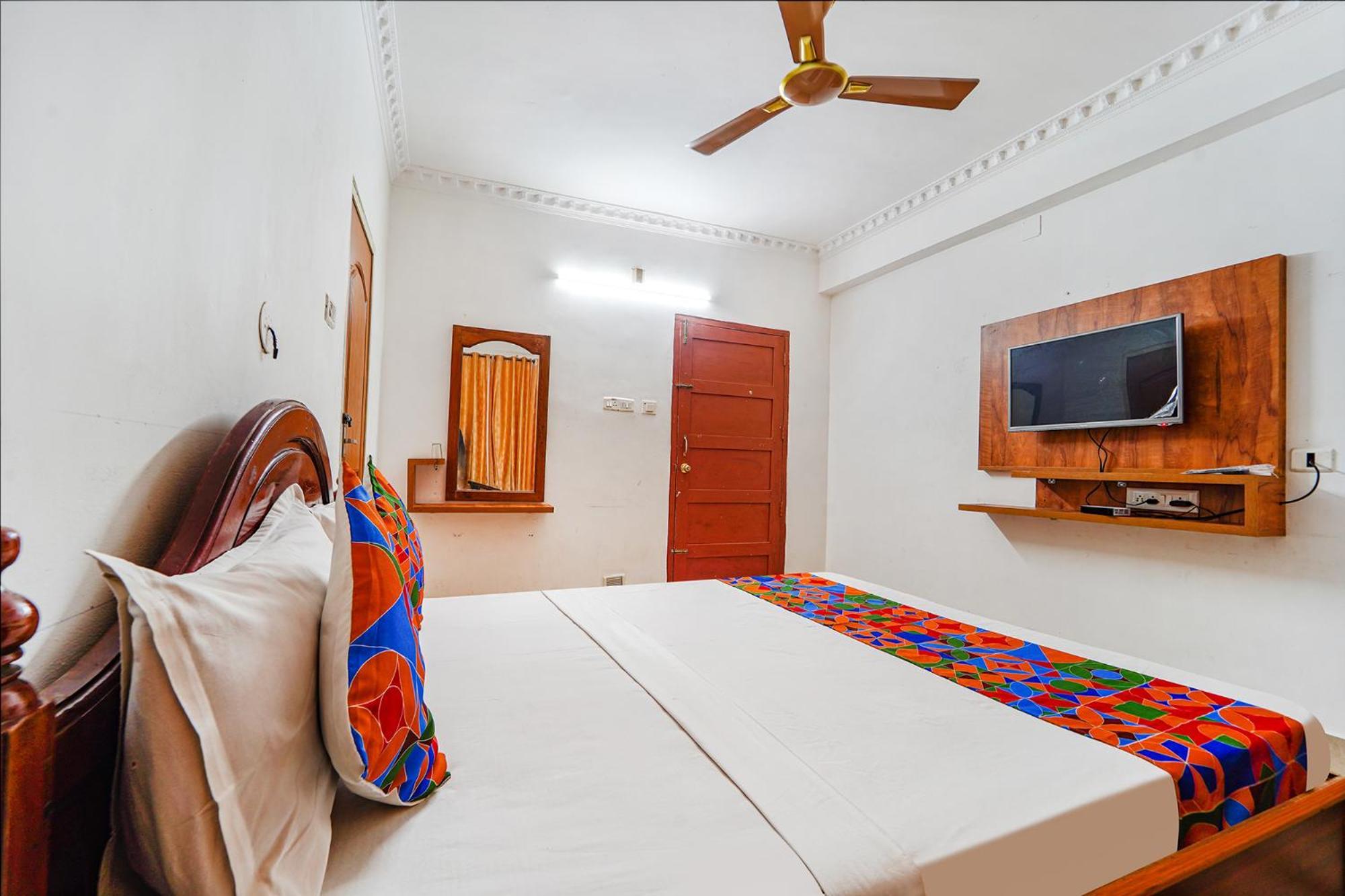 Fabexpress Majestic Inn Thiruvananthapuram Exterior foto