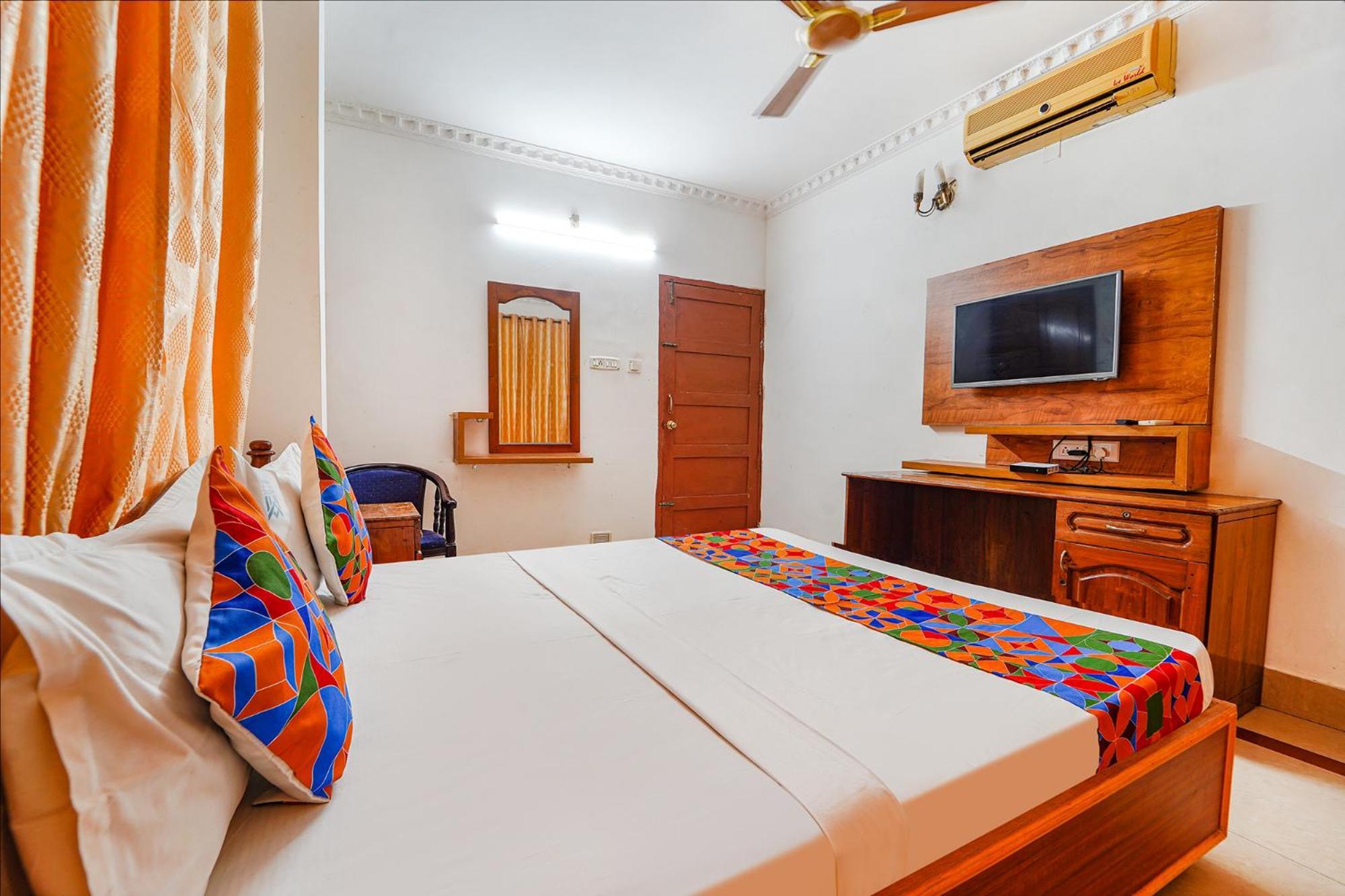 Fabexpress Majestic Inn Thiruvananthapuram Exterior foto