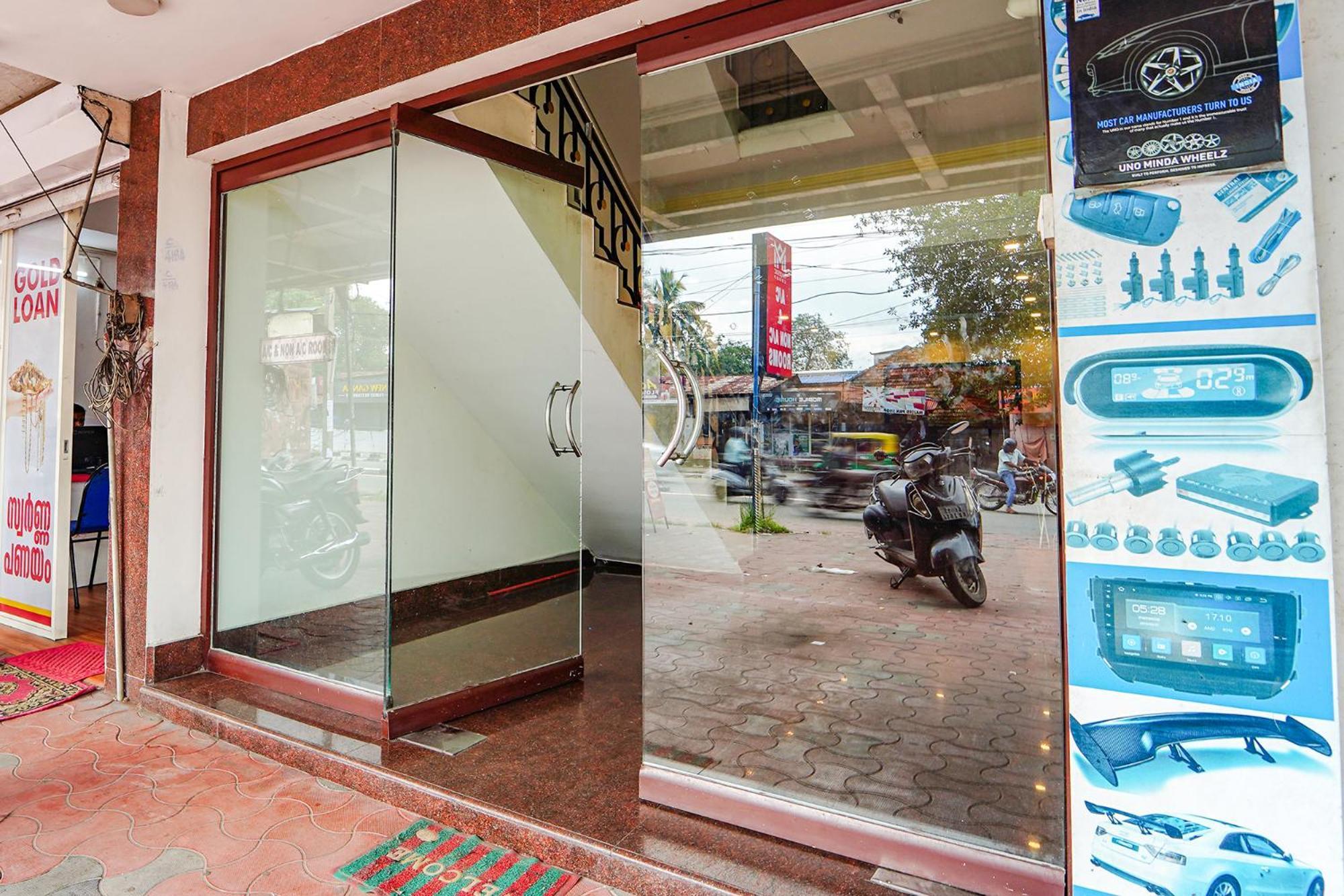 Fabexpress Majestic Inn Thiruvananthapuram Exterior foto